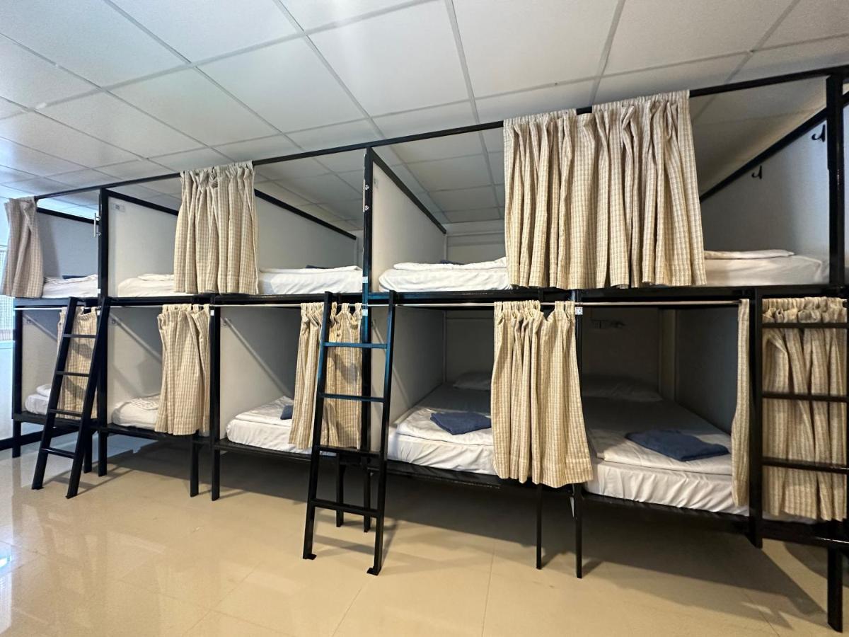 Hostel Blue Flow